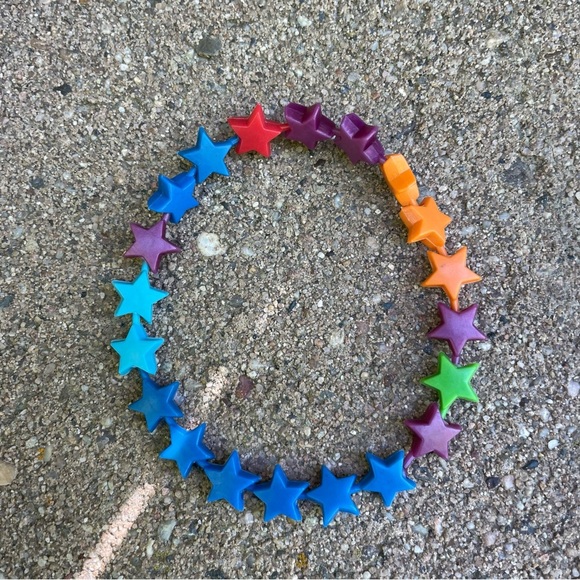 Kids Colorful Beads with Stars and Letters Necklace and Bracelet Making - Picture 6 of 7